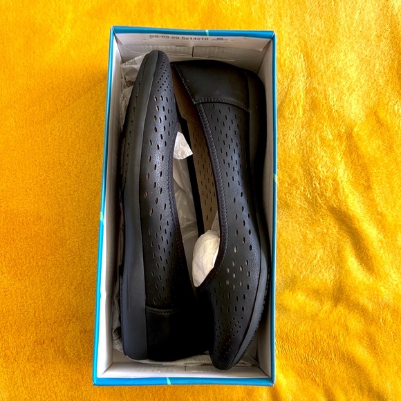 Women black SZ  10M flats. - Picture 4 of 5